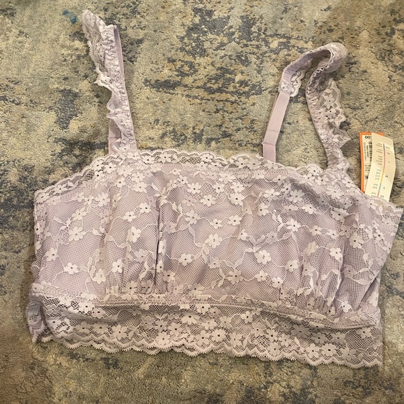 Colsie Other - Nwt Colsie Lavender bralette size L